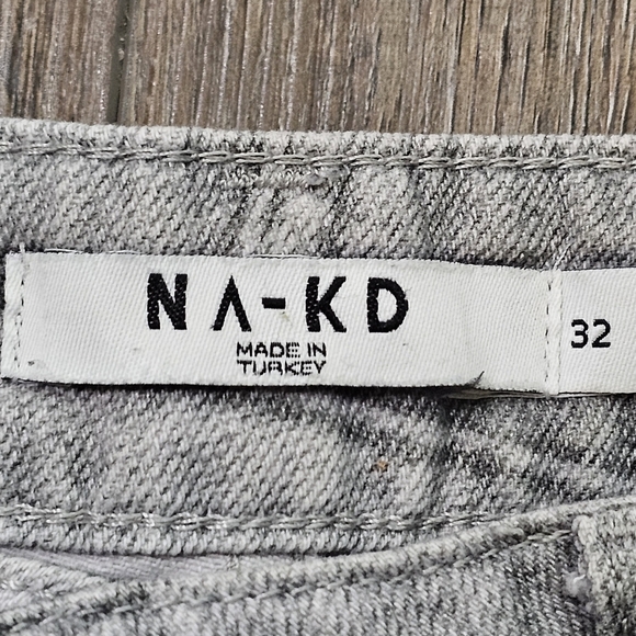 NA-KD Printed Grey Wide Leg Jeans SZ 32 Grunge - Picture 9 of 15